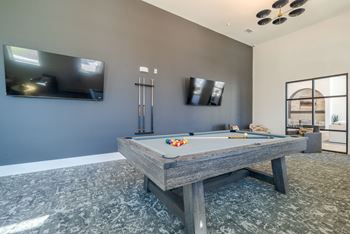 Billiards lounge